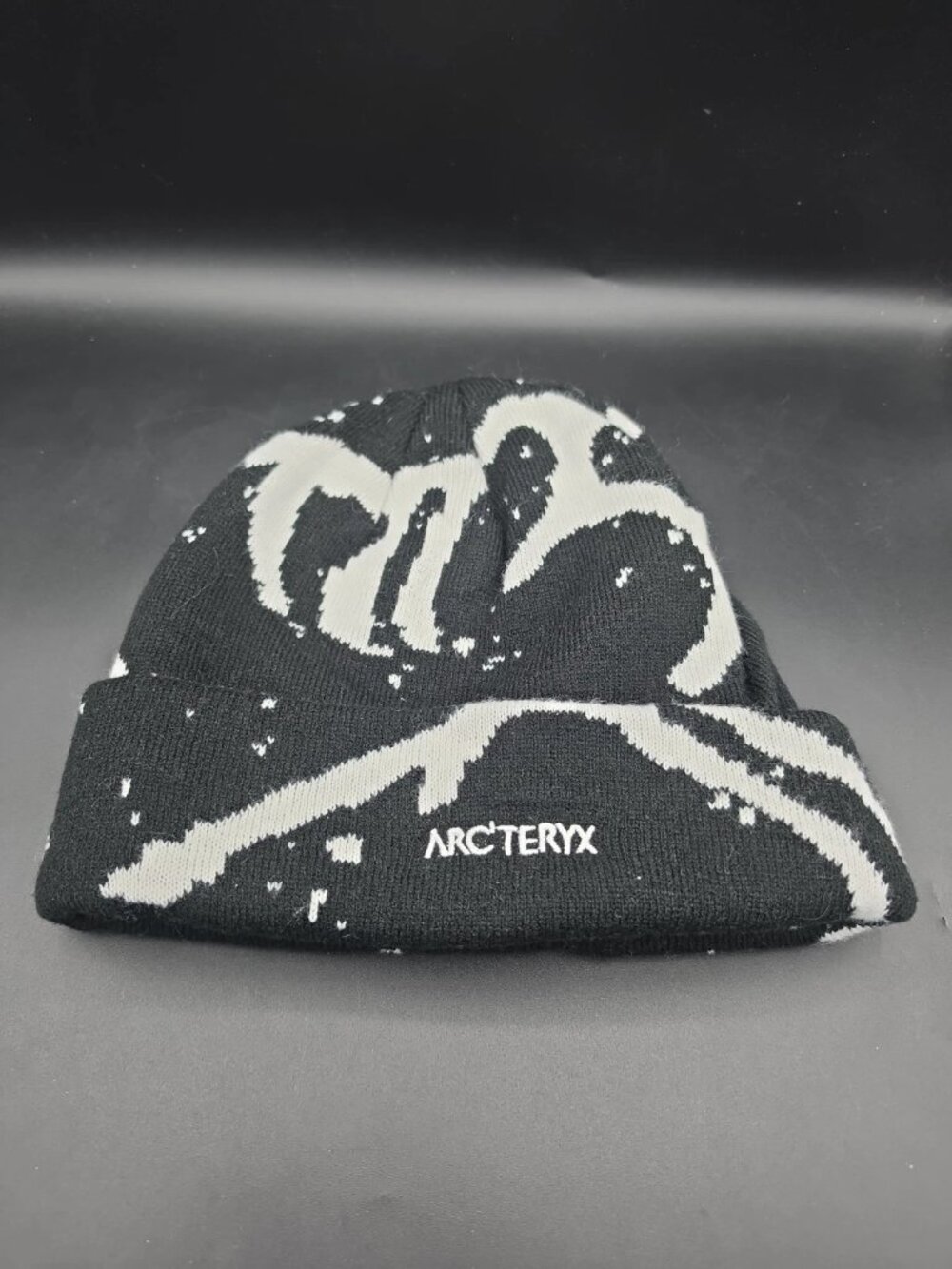Arcteryx Fernie Toque Beanie Black White Bird Logo Knit Hat Gorpcore Hiking Mens